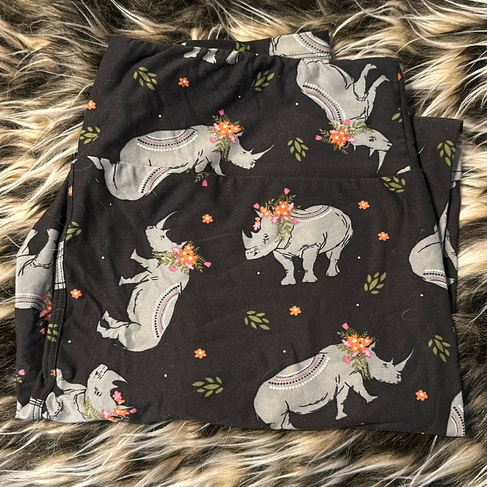 LuLaRoe TC2 Leggings. Rhino print